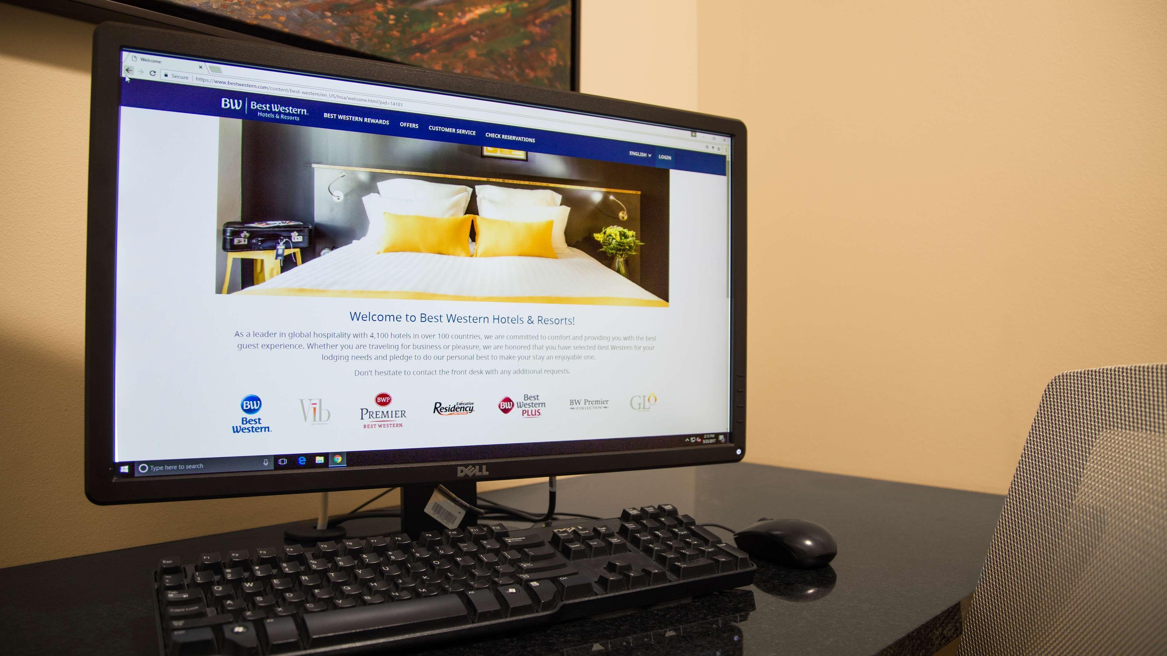 Best Western Legacy Inn & Suites Beloit/South Beloit Buitenkant foto